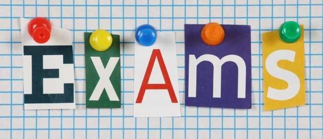 ¿Cuál es la diferencia entre el APTIS y los exámenes de Cambridge?